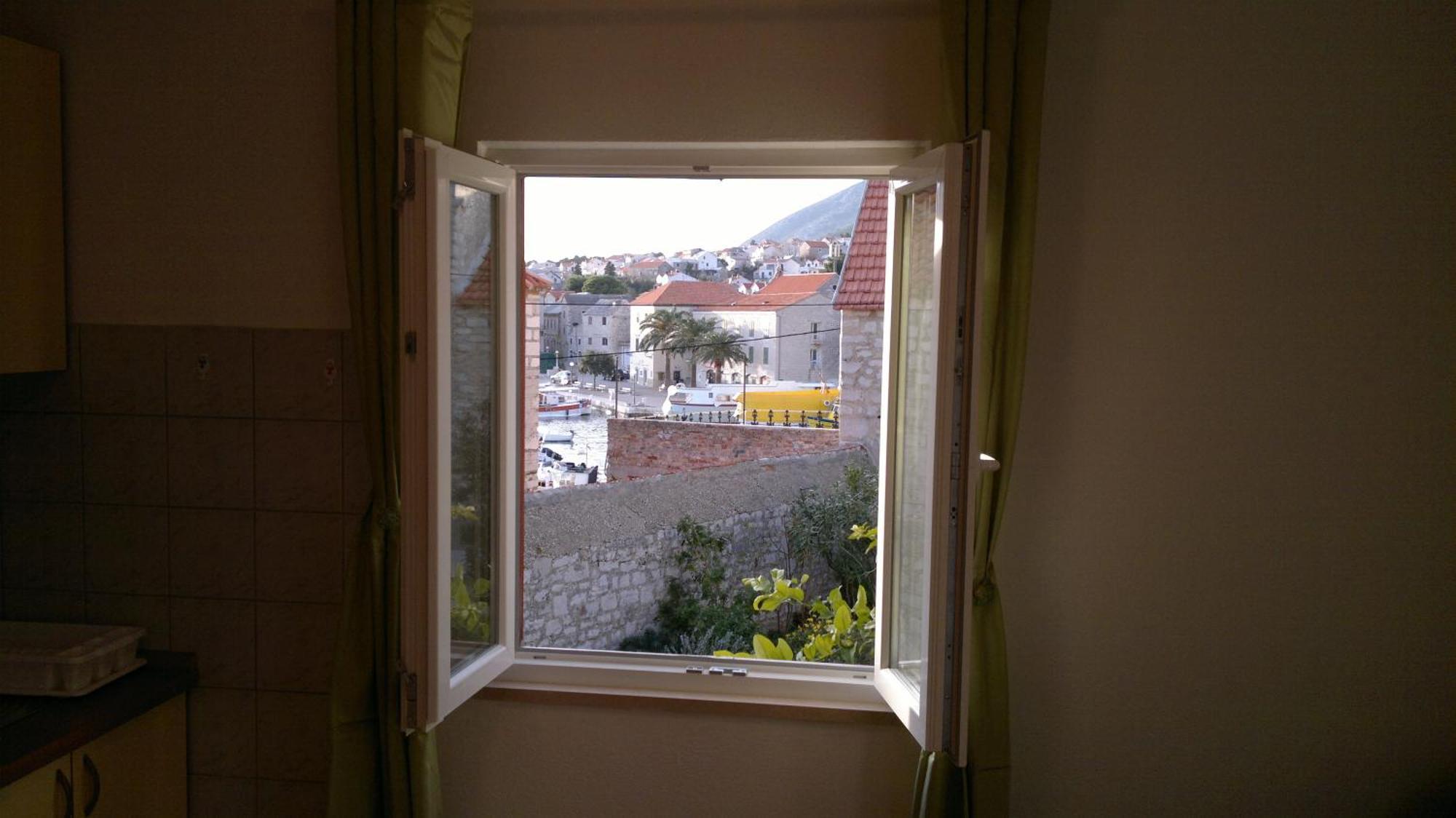 House Racic Apartment Bol Exterior photo